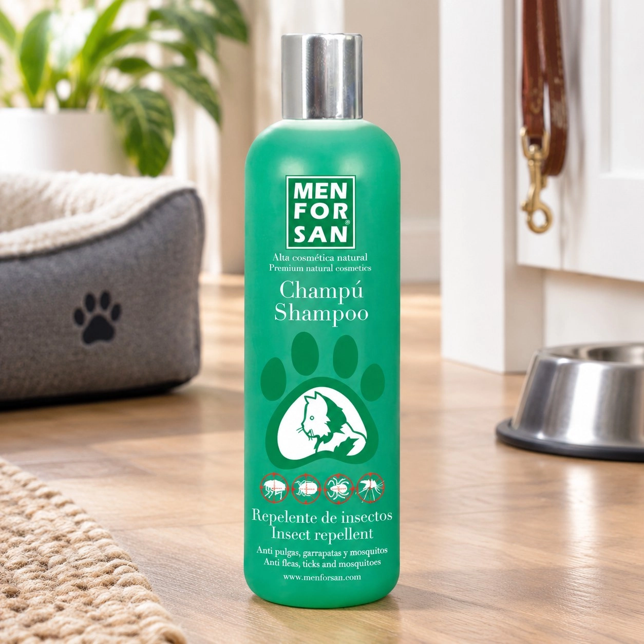 Shampooing anti-puces Menforsan aux herbes 300 ml Chat Répulsif insectes