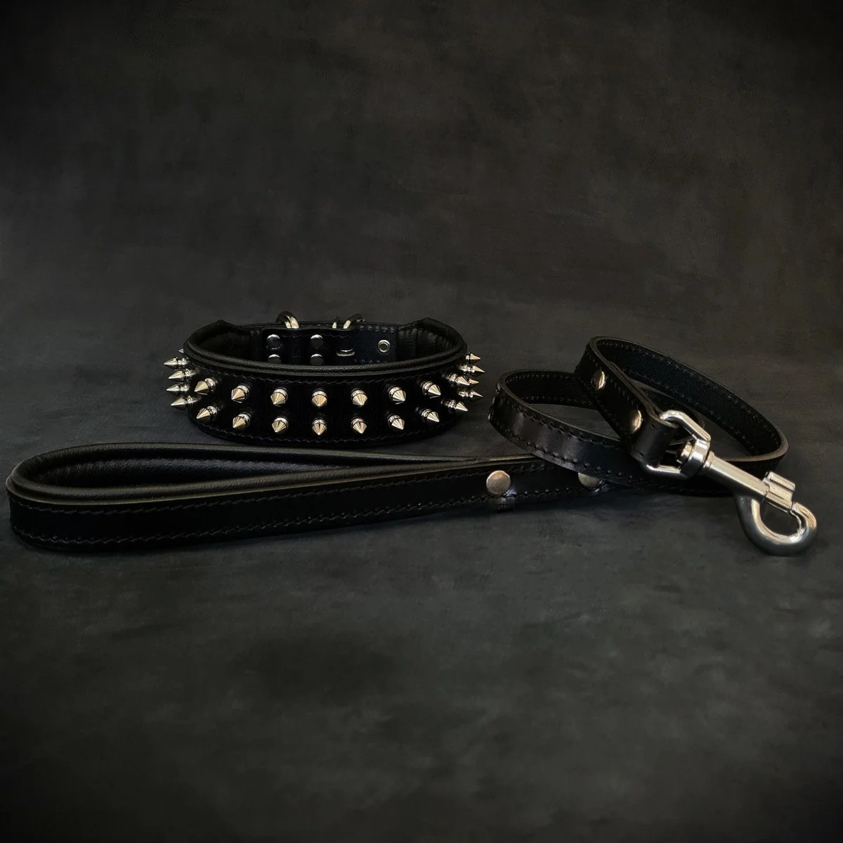 Bestia "Frenchie" Set- collar & leash. Black