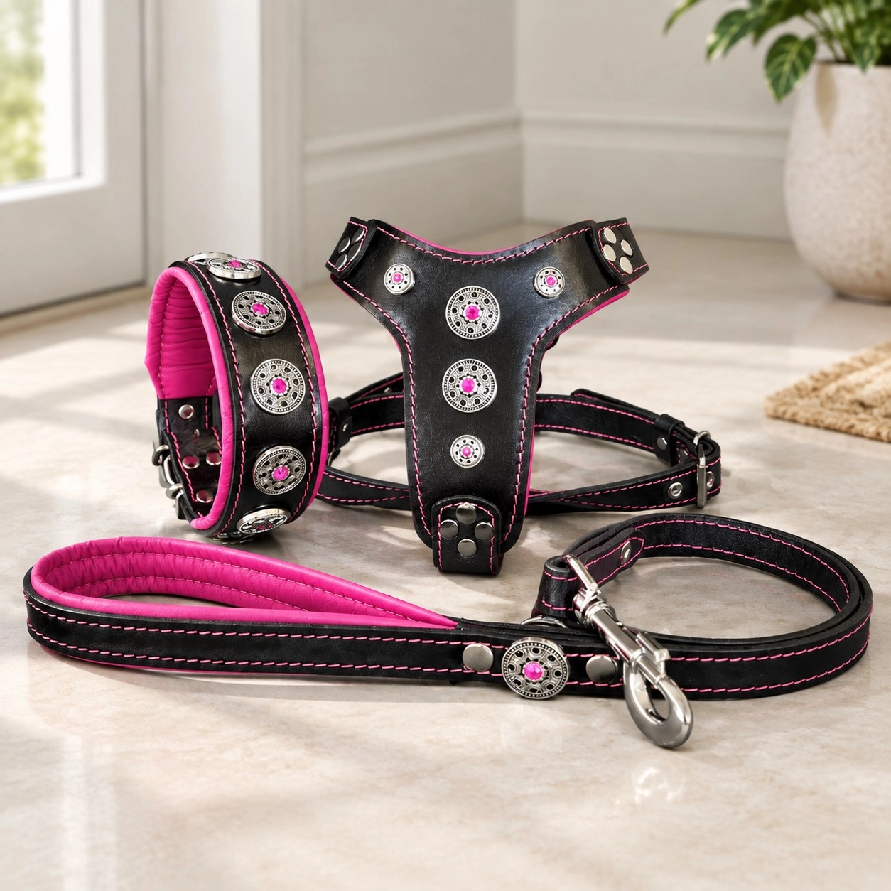 Bestia Le SET "Bijou" - Collier, Harnais, Laisse. Rose