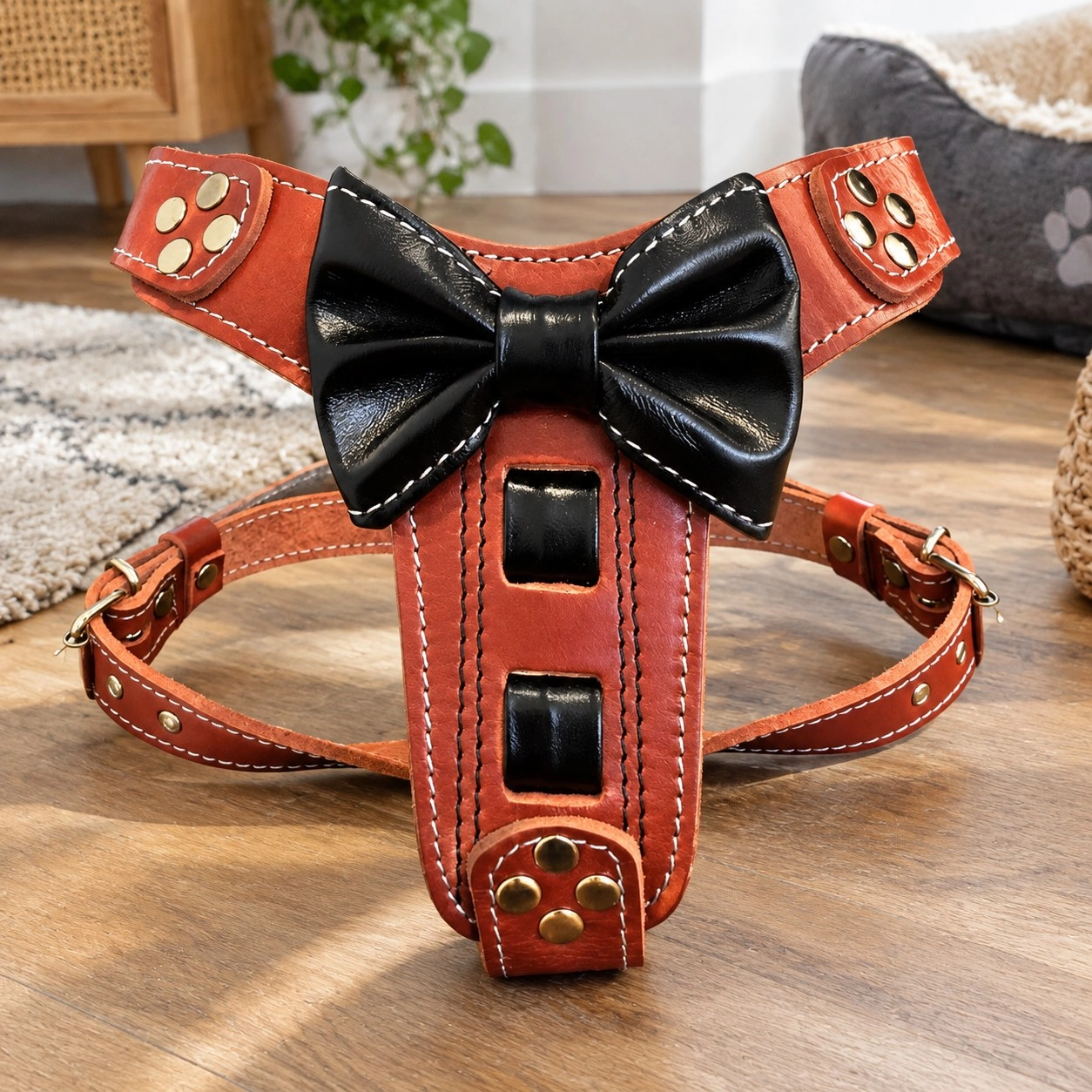 Bestia Le harnais en cuir "Bowtie" marron Taille Petite à Moyenne — Colliers, laisses et harnais