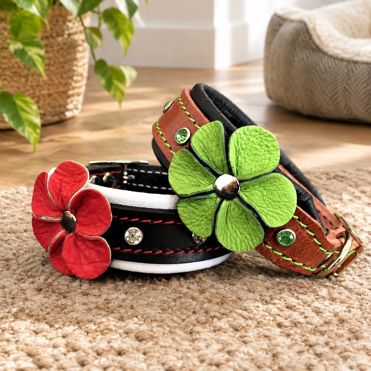 Bestia Le collier pour chiot "Flower" fait à la main